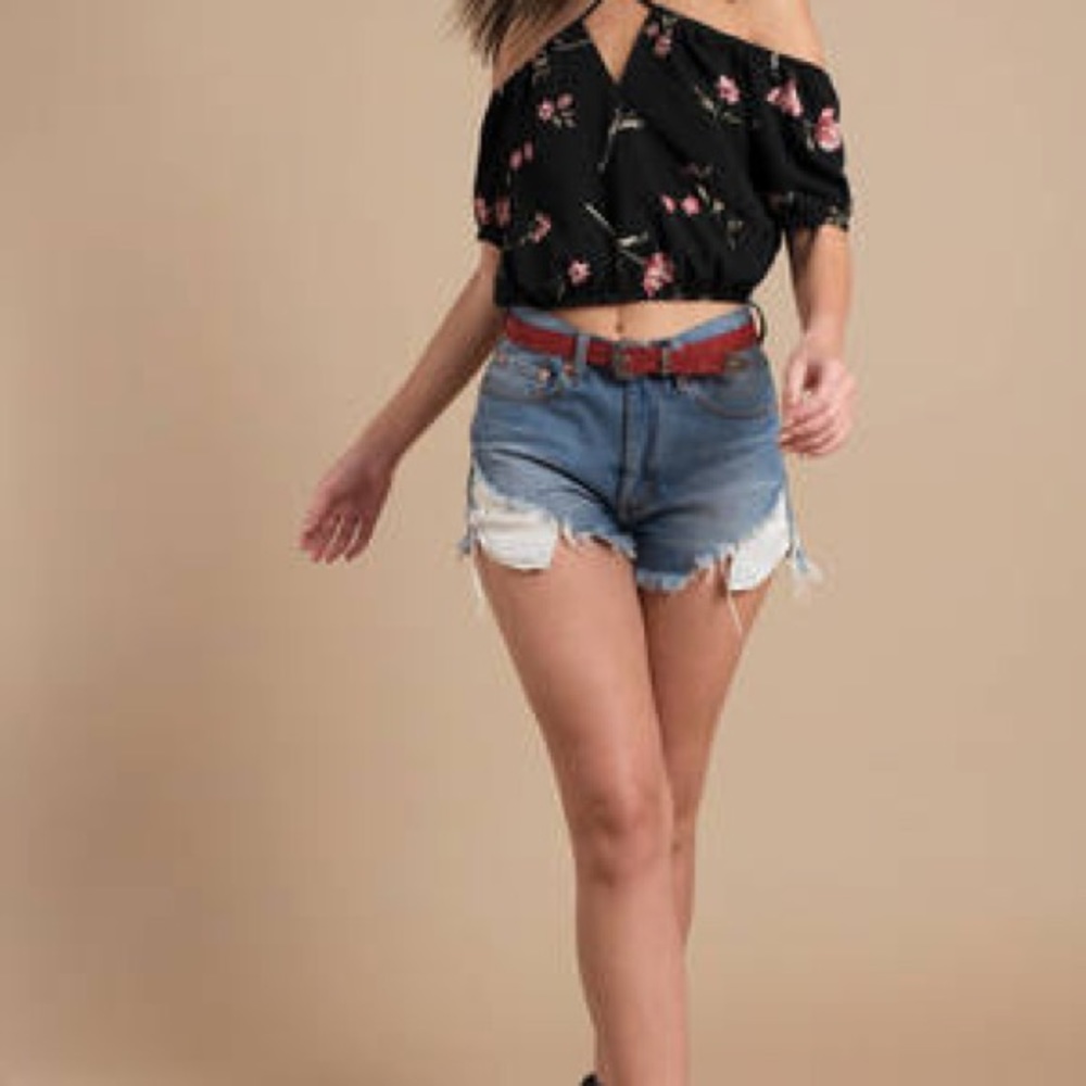 🆕 Tobi Multi Crop Top - Picture 3 of 5